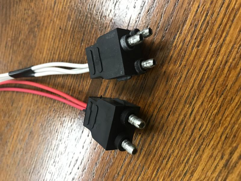 TRAILER LIGHT CONNECTORS